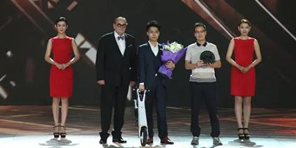 岸峰斬獲環(huán)球設(shè)計(jì)大獎(jiǎng)“全場(chǎng)大獎(jiǎng)”，彰顯中國(guó)設(shè)計(jì)先鋒力！